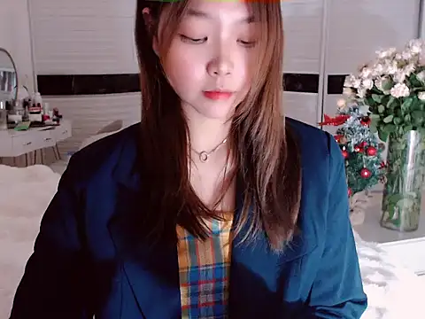 -Lucky Girl online show from 12/25/24, 11:43