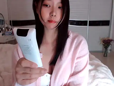 -Lucky Girl online show from 12/30/24, 06:20
