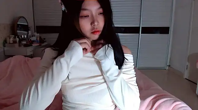 -Lucky Girl online show from 01/12/25, 10:22