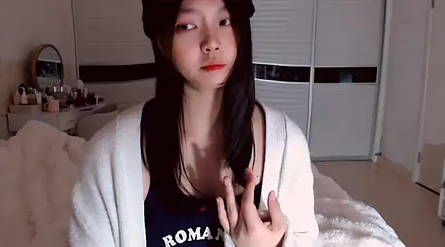 -Lucky Girl online show from 01/18/25, 11:43