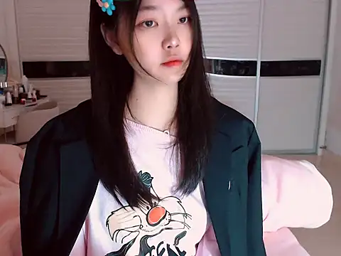 -Lucky Girl online show from 02/04/25, 01:56