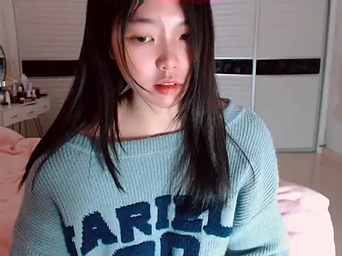 -Lucky Girl online show from 02/08/25, 11:33