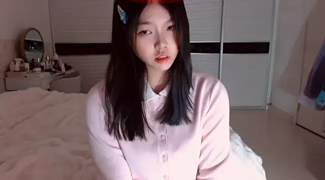 -Lucky Girl online show from 02/09/25, 11:46