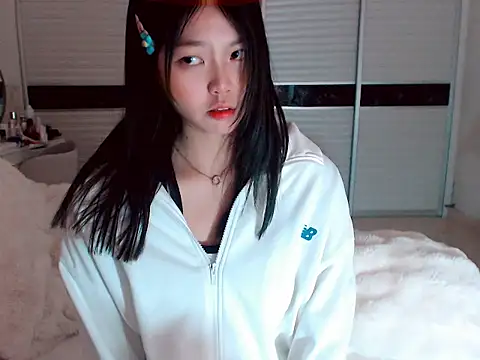 -Lucky Girl online show from 02/10/25, 02:52