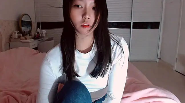 -Lucky Girl online show from 02/24/25, 11:54