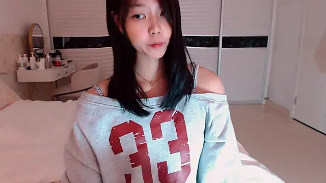 -Lucky Girl online show from 09/11/25, 03:17