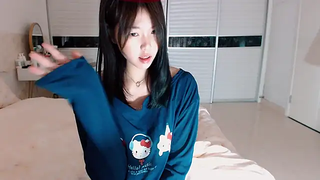 -Lucky Girl online show from 09/14/25, 02:44