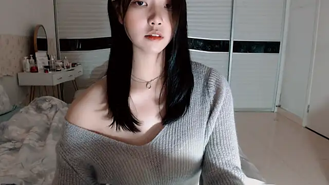 -Lucky Girl online show from 10/12/25, 03:11