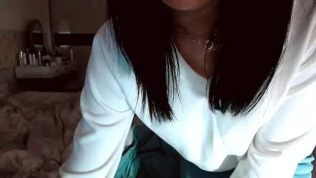 -Lucky Girl online show from 10/23/25, 12:32