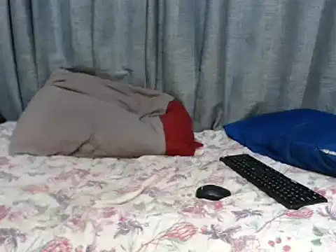 Snapshot of SexyCurvaceousxx chatting on 12/05/24, 01:36 SexyCurvaceousxx online show from 12/05/24, 01:36