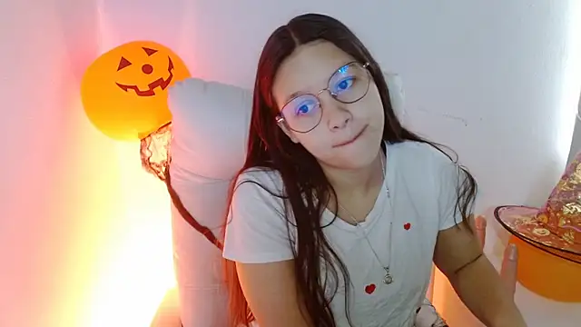 SamanthaRoldaan online show from 10/25/25, 12:34