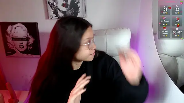 SamanthaRoldaan online show from 11/11/25, 03:01