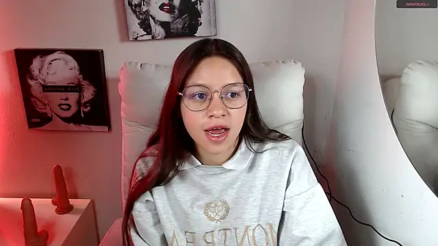 SamanthaRoldaan online show from 12/15/25, 03:16