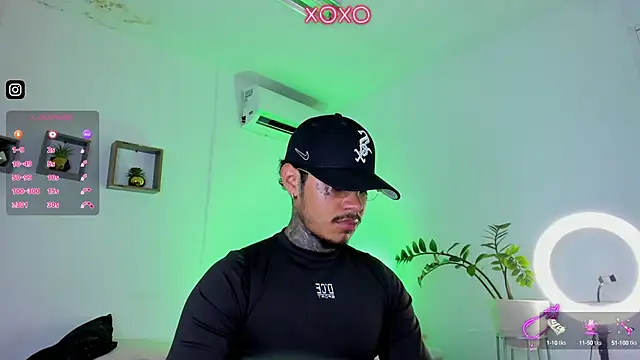 JordanSmiith  online show from 01/21/25, 08:43
