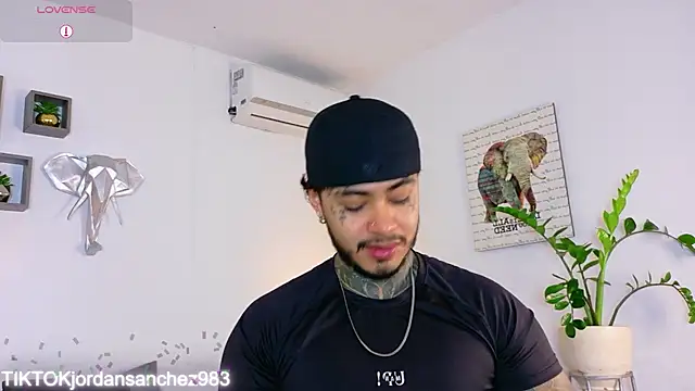 JordanSmiith  online show from 02/02/26, 08:51