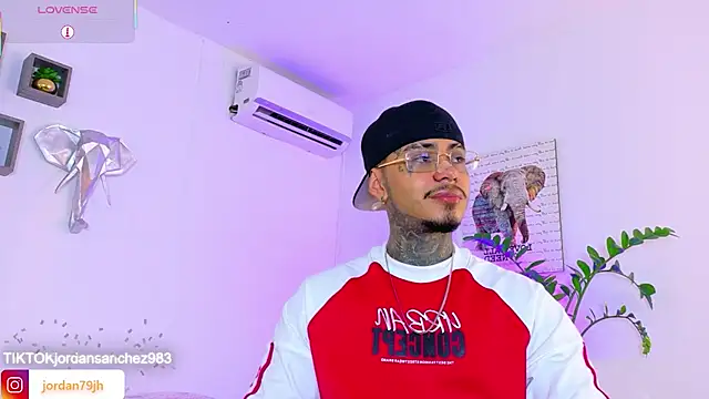 JordanSmiith  online show from 05/16/26, 09:13