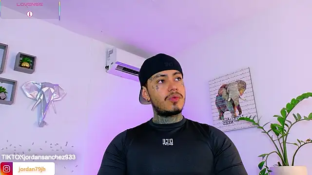 JordanSmiith  online show from 06/13/26, 09:35