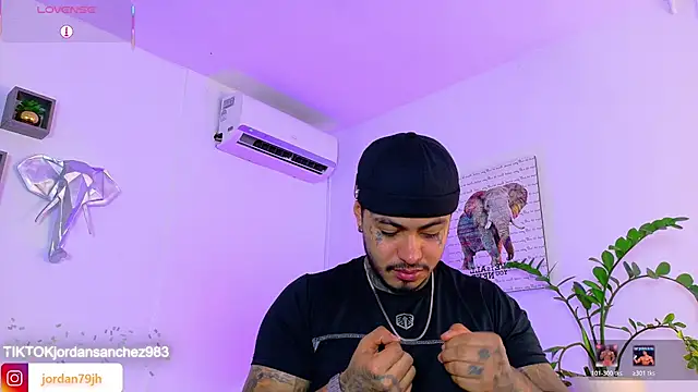 JordanSmiith  online show from 06/18/26, 09:52