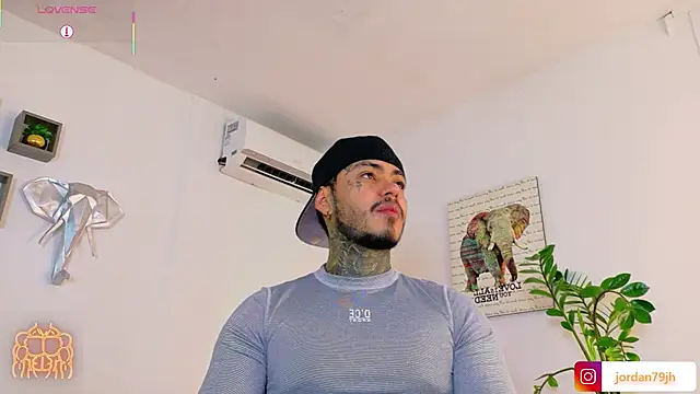 JordanSmiith  online show from 06/24/26, 09:14