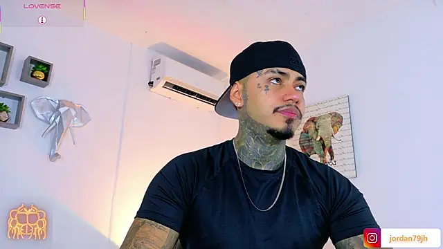 JordanSmiith  online show from 07/22/26, 08:33