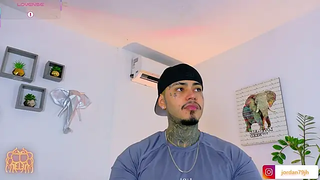 JordanSmiith  online show from 07/25/26, 10:29