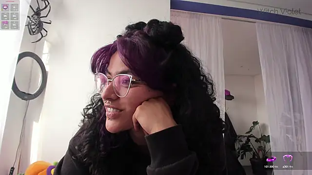Snapshot of witchviolet chatting on 03/13/25, 08:43 witchviolet online show from 03/13/25, 08:43