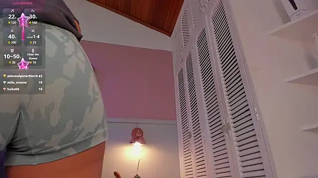 chloe watson  online show from 09/26/25, 07:51