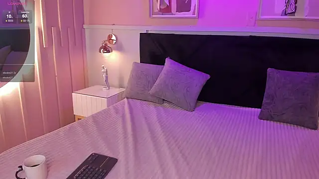 chloe watson  online show from 04/28/26, 07:41