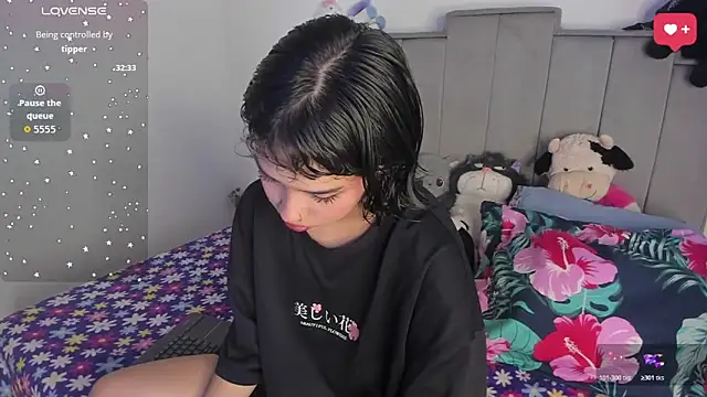 chloe watson  online show from 06/23/26, 07:34