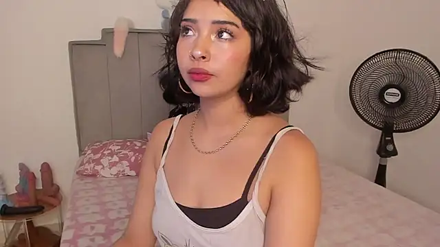 chloe watson  online show from 07/09/26, 12:04