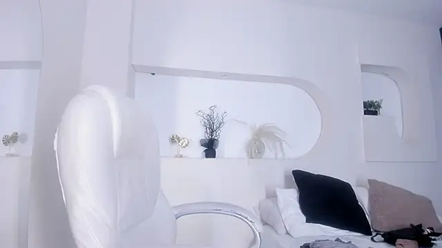 Snapshot of tatijara chatting on 12/01/25, 11:59 tatijara online show from 12/01/25, 11:59