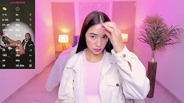 Snapshot of Antonella_Grayy chatting on 12/04/25, 11:08 Antonella Grayy online show from 12/04/25, 11:08