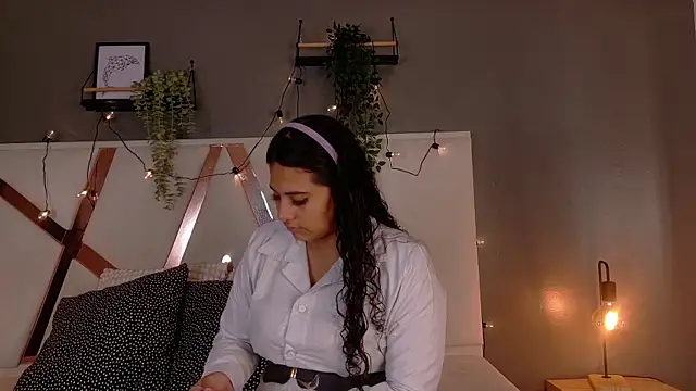 eva daemon online show from 10/01/25, 11:38