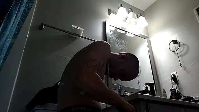 Snapshot of Dakota665 chatting on 10/01/25, 05:35 Dakota665 online show from 10/01/25, 05:35