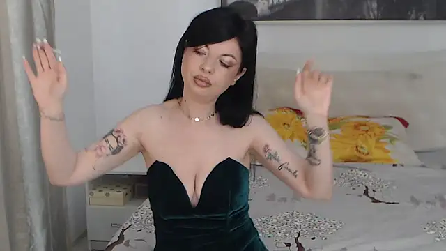 naughtymommy666 online show from 06/04/26, 01:17