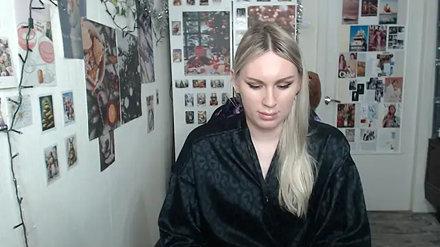 CapriScorpion online show from 12/18/24, 03:44