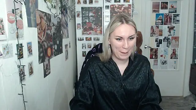 CapriScorpion online show from 12/25/24, 04:22