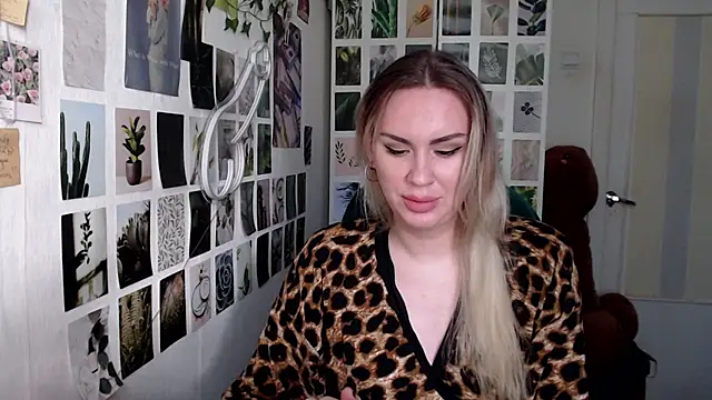 CapriScorpion online show from 09/25/25, 11:25