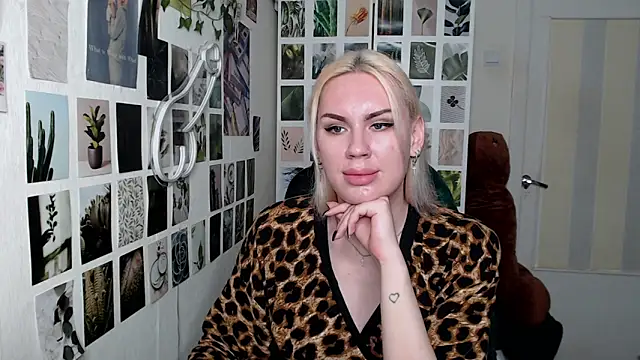 CapriScorpion online show from 10/25/25, 12:23