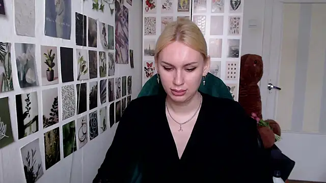 CapriScorpion online show from 04/29/26, 12:09
