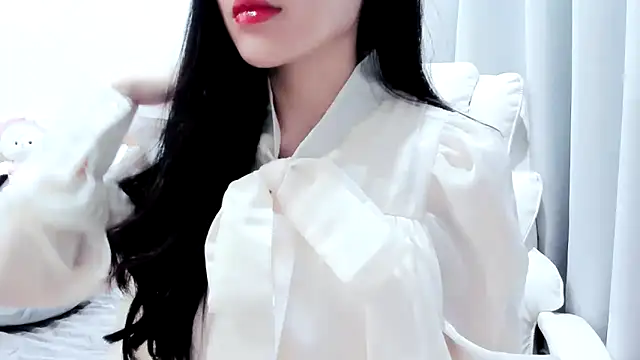 Snapshot of Lita-Julia chatting on 11/02/25, 05:15 Lita-Julia online show from 11/02/25, 05:15