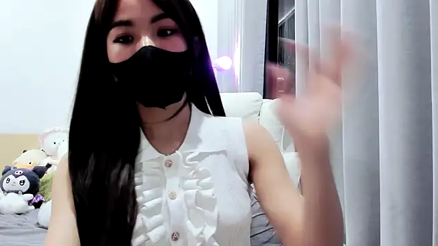 Snapshot of Lita-Julia chatting on 11/06/25, 02:07 Lita-Julia online show from 11/06/25, 02:07