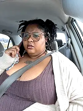 kweenxkarma online show from 10/27/25, 09:52