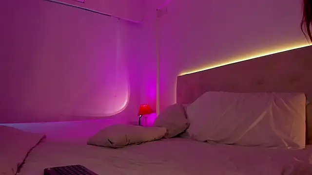 alaskavenom  online show from 12/04/25, 10:40