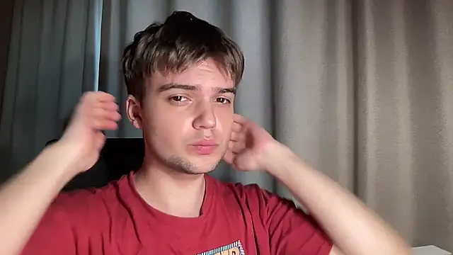 Snapshot of superfluboy_ chatting on 10/23/25, 01:21 superfluboy online show from 10/23/25, 01:21