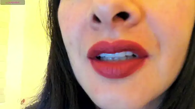 queen fetish online show from 09/29/25, 10:20