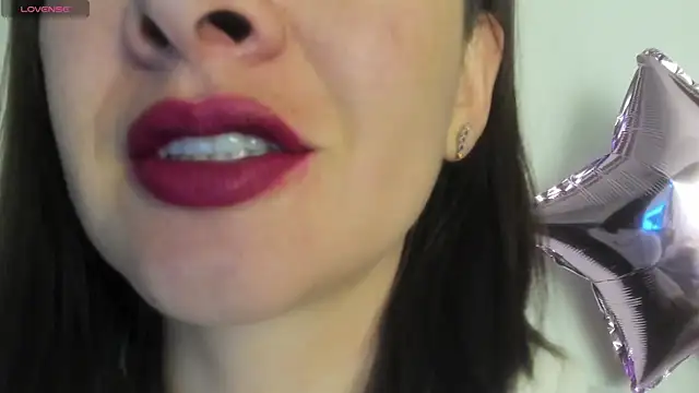 queen fetish online show from 06/12/26, 10:36