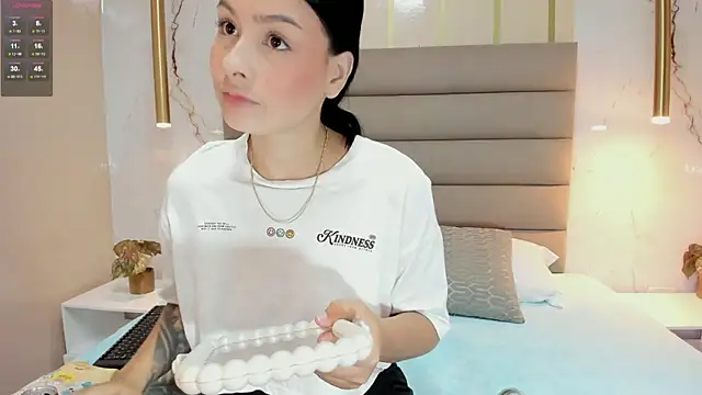 AnneDixie online show from 09/22/25, 03:08