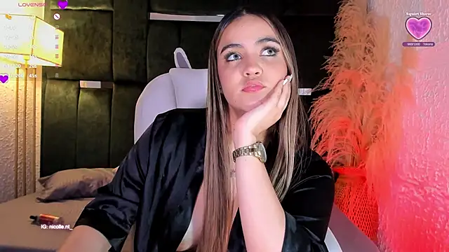 Snapshot of nicolle_nt chatting on 12/03/24, 12:57 nicolle nt online show from 12/03/24, 12:57