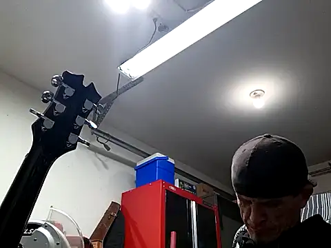 Snapshot of ironwood420 chatting on 12/20/24, 01:43 ironwood420 online show from 12/20/24, 01:43